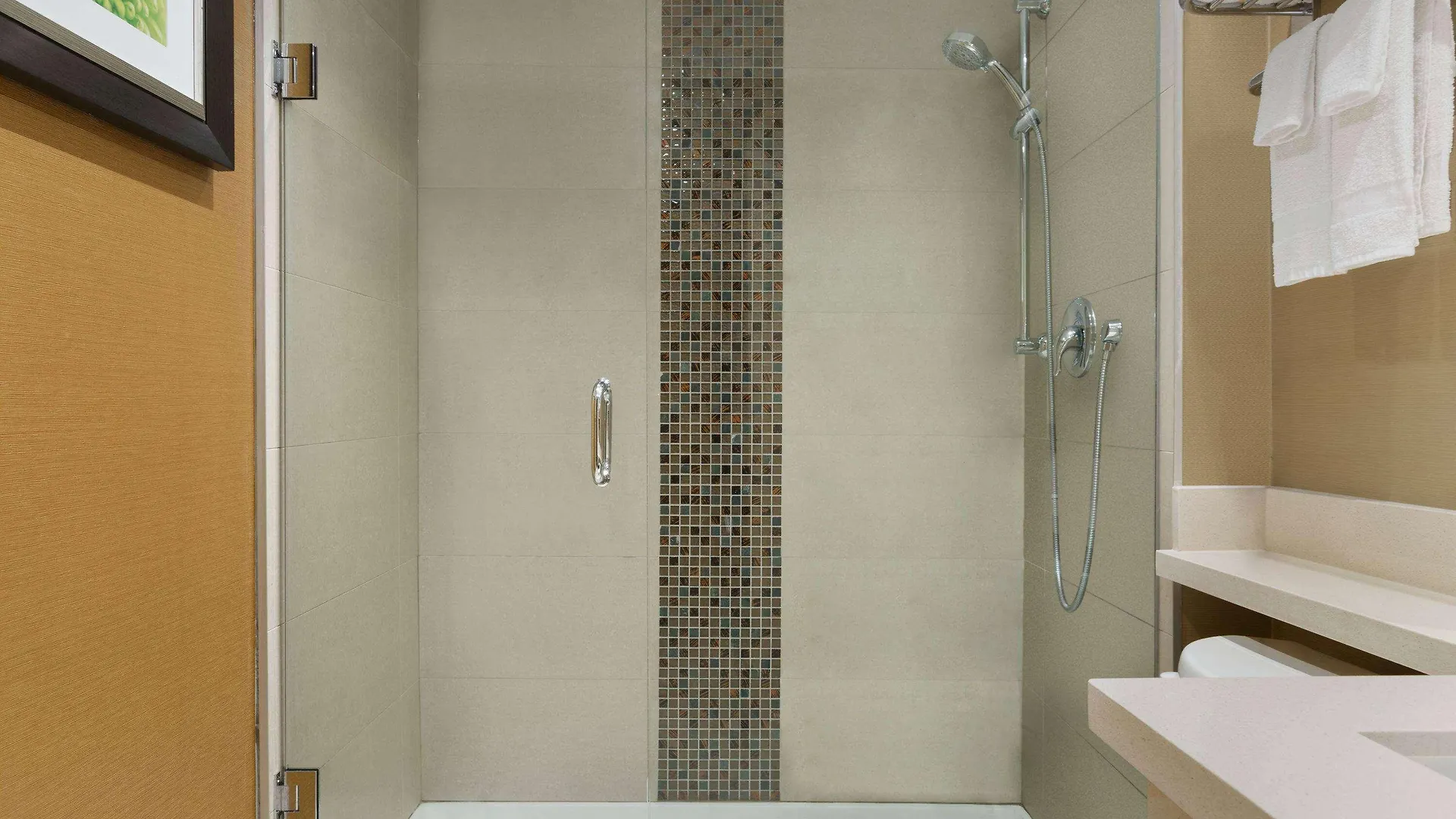 Travelodge By Wyndham Toronto East 3*,