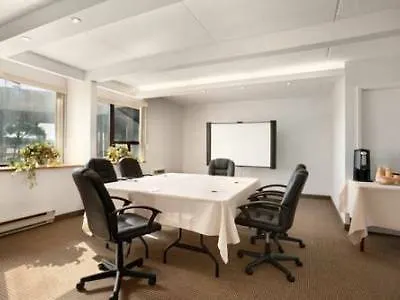 Travelodge By Wyndham Toronto East ホテル